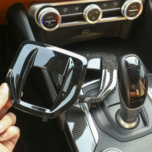 Vista 3 de Tapa de plástico ABS para consola central de Alfa Romeo Giulia Stelvio 2017, color negro brillante