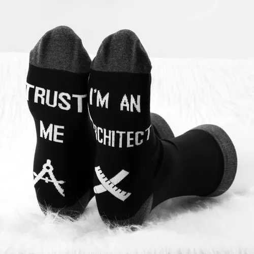 Vista 2 de MBMSO Regalos divertidos de arquitecto 2 pares de calcetines Trust Me I'm an Architect
