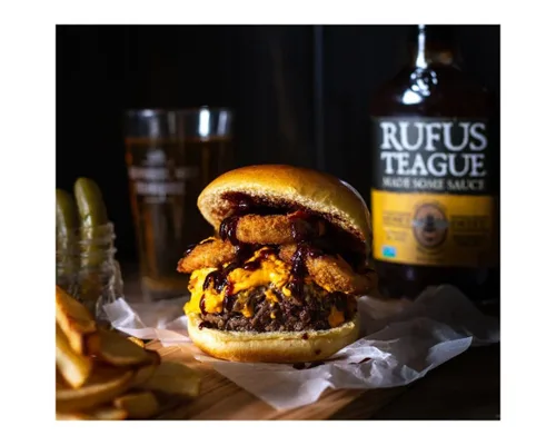 Vista 2 de Salsa barbacoa con miel Rufus Teague, 16 oz.