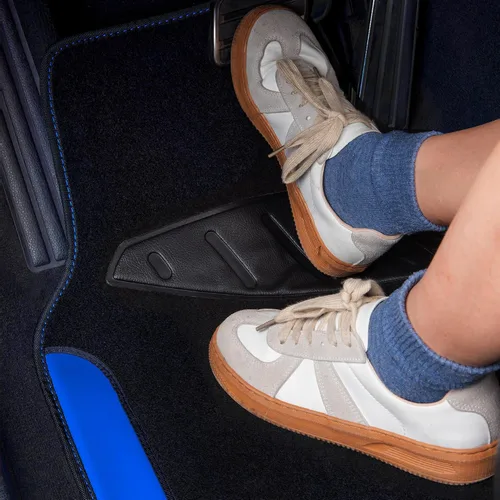 Vista 5 de CAR PASS Fundas de asiento de malla de aire 3D para automóvil, juegos completos con esponja de 5 mm, 4 piezas de alfombrillas de piso para automóvil