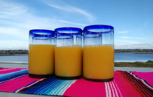 Vista 8 de Dos Sueños Vasos mexicanos soplados a mano, juego de 6 vasos con bordes azul cobalto (14 onzas cada uno)