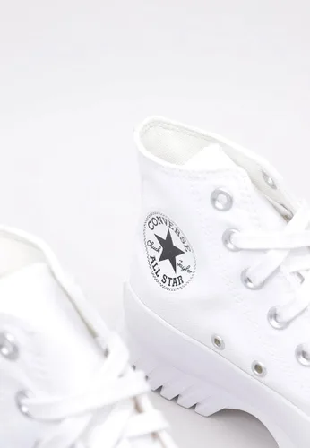 Vista 2 de Converse Women's Chuck Taylor All Star Lugged 2.0 Sneaker