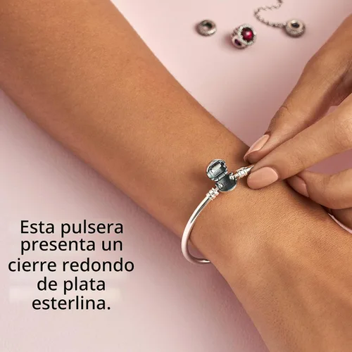 Vista 6 de PANDORA Moments Pulsera Brazalete con Cierre de Bola - Pulsera de Oro para Mujer - Plata de Ley - Con Caja de Regalo