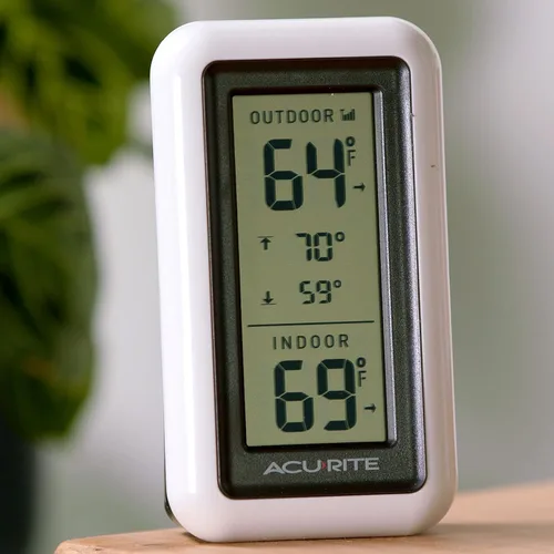 Vista 5 de AcuRite Termómetro digital con temperatura interior, exterior y altos y mínimos diarios (00424CA), color blanco