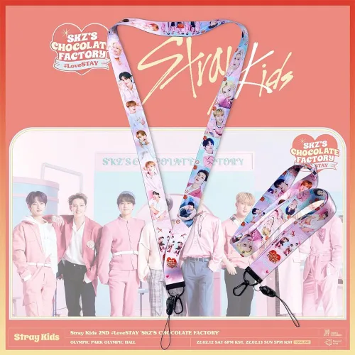 Vista 3 de KPOP Stray Kids SKZOO Llavero + Cordón para niños callejeros