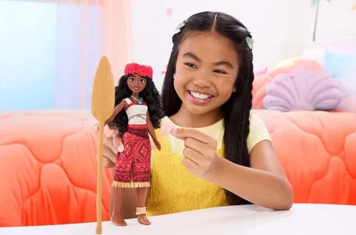 Vista 2 de Mattel Muñeca Disney Singing Moana 2, canta que estamos de vuelta en inglés