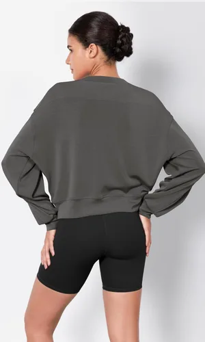 Vista 2 de ODODOS Sudaderas cortas de manga larga suaves de modal para mujer, de gran tamaño, cuello redondo
