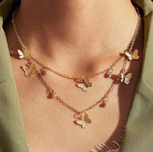 Vista 3 de Juego de collar y aretes con dije de mariposa ajustable para mujer, aretes de aro de oro, gargantilla