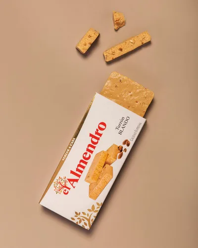 Vista 3 de El Almendro Turrón de Almendra Suave 7oz (200 G)