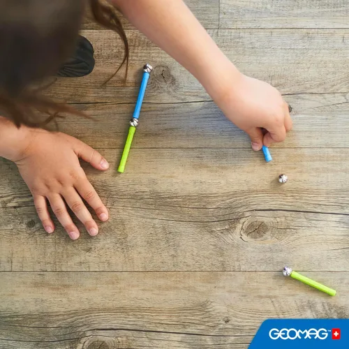 Vista 4 de Geomag Juguetes magnéticos clásicos para niños a partir de 8 años, 25 imanes educativos STEM para niños, bloques magnéticos hechos en Suiza