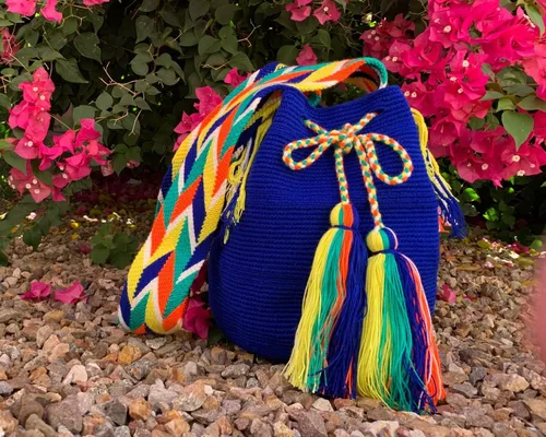Vista 3 de A través del charco, auténticas bolsas de mochila Wayuu colombianas - Múltiples opciones
