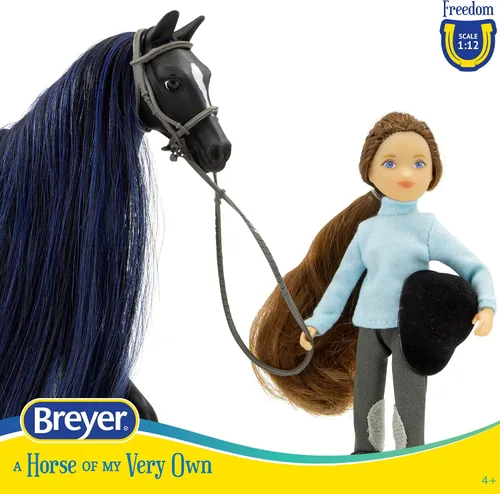 Vista 4 de Breyer Freedom Series Horse & English Rider Set - Jet & Charlotte - Figura de juguete negra de 9.75 x 7 pulgadas, escala 1:12, modelo #61145