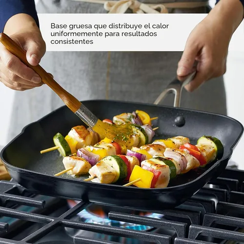Vista 3 de KitchenAid - Juego de ollas y sartenes antiadherentes de inducción con anodizado duro, 10 piezas, color negro mate Juego de utensilios de cocina
