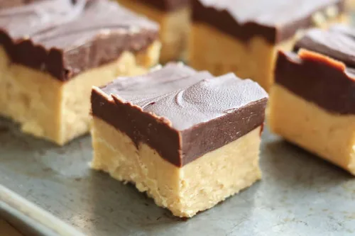 Vista 4 de Nuts To You - Dulce de chocolate suave y cremoso de mantequilla de maní de 8 onzas Dulce gourmet fresco Fudge artesanal decadente y delicioso