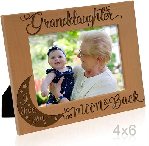 Vista 2 de KATE POSH Marco de fotos de madera grabado para nieta con texto en inglés "I Love You to the Moon and Back", regalos para abuelos, Navidad
