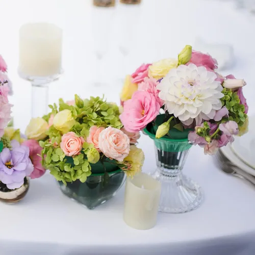 Vista 6 de Hahood Paquete de 8 rondas de espuma floral verde en cuencos, kit de arreglo floral para flores frescas y artificiales, 4.7 pulgadas de diámetro