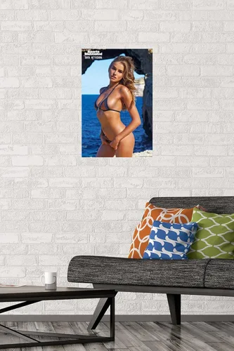 Vista 15 de Trends International Sports Illustrated: Swimsuit Edition - Póster de pared Tanya Mityushina 16, 14.725 x 22.375 pulgadas, versión enmarcada