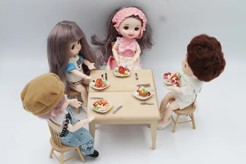 Vista 2 de Juego de platos de postre en miniatura, 5 golosinas de arcilla hechas a mano con panqueques, gofres y helados, a escala 1:6, comida coleccionable