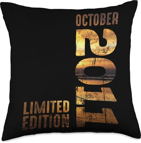 Vista 4 de Month October 2011 Retro Sunset 2011 Vintage 2011 Since 2011 Throw Pillow
