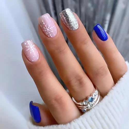 Vista 8 de Uñas postizas a presión con copos de nieve, uñas postizas cuadradas cortas de Navidad, uñas acrílicas negras con purpurina, kit de uñas postizas
