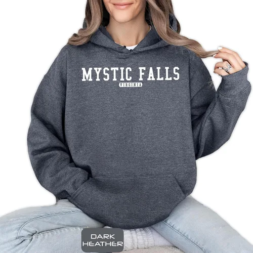 Vista 3 de Camiseta Mystic Falls Virginia, estilo vintage universitario, camiseta inspirada en la televisión, regalo para mujeres y hombres