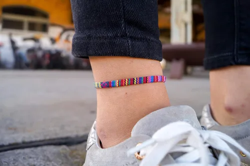 Vista 11 de Made by Nami Surfer Anklet for Men and Women Waterproof and Adjustable Surfer Ankle Bracelet String Ankle Bracelet Beach Accessory for Ethnic Hippie
