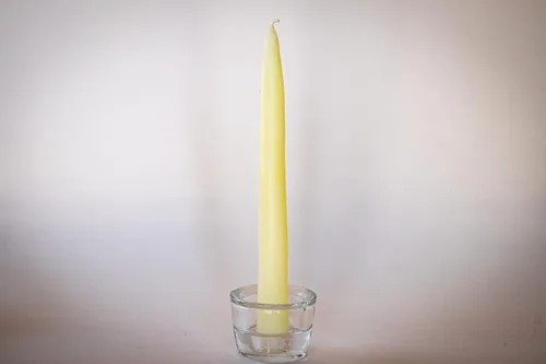 Vista 2 de Bee The Light Velas cónicas de cera de abeja 100% pura, Hanukkah, cumpleaños u ortodoxas, totalmente naturales, hechas a mano, sin humo, sin