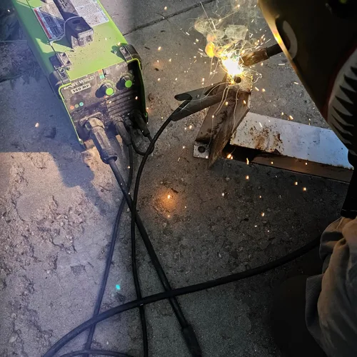 Vista 8 de Forney 271 Easy Weld 140 MP Soldador Multiproceso - Máquina de Soldadura Versátil 3 en 1 para Aplicación de Soldadura MIG, DC TIG y por Electrodo