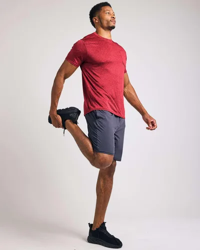 Vista 5 de Real Essentials Paquete de 4 camiseta deportiva de manga corta Dry-Fit para hombre (disponible en tallas grandes y altas)