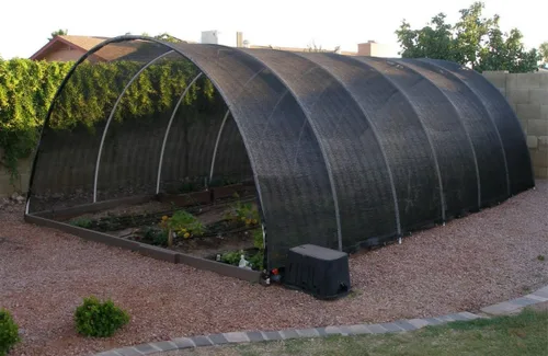 Vista 4 de Agfabric 40% protector solar con ojales para jardín y patio, 6 x 20 pies, color negro
