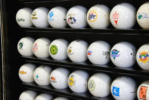Vista 4 de sfDisplay,LLC. 63 Golf Ball Designer Display Case Cabinet Wall Rack Holder w/98% UV Protection Lockable Acabado negro