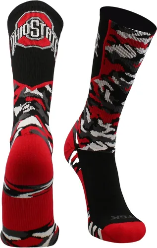Vista 15 de TCK NCAA Woodland Camo Crew Socks – Officially Licensed Collegiate Fan Gear – Durable Cushioned Moisture Wicking Socks
