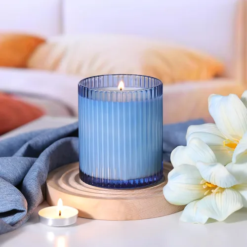 Vista 5 de sunnyfuture Juego de 8 tarros de vela azules de 10 onzas para hacer velas, tarros de vela de vidrio acanalado con tapas y etiquetas de madera