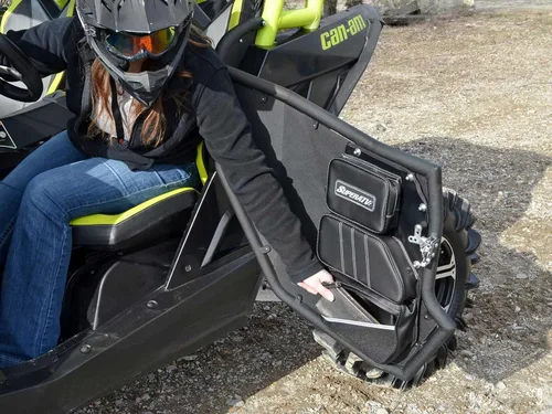 Vista 2 de SuperATV Bolsas de puerta para Can-Am Maverick 2011+ Incluye 2 bolsas de puerta 【Solo para puertas de acero SuperATV 】