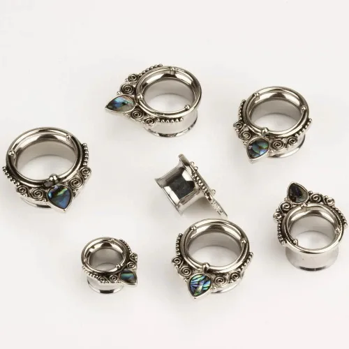 Vista 2 de KUBOOZ(1 Pair Popular Sea-shell Stainless-steel Ear Plugs Tunnels Gauges Stretcher Piercings