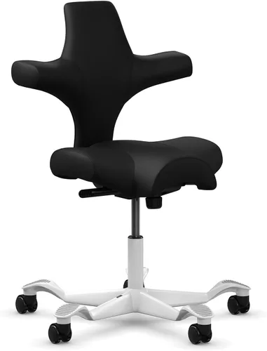 Vista 22 de HAG Capisco Sit to Stand - Silla de pie con marco negro, tapizada de ónix negro con anillo para el pie Negro Onyx