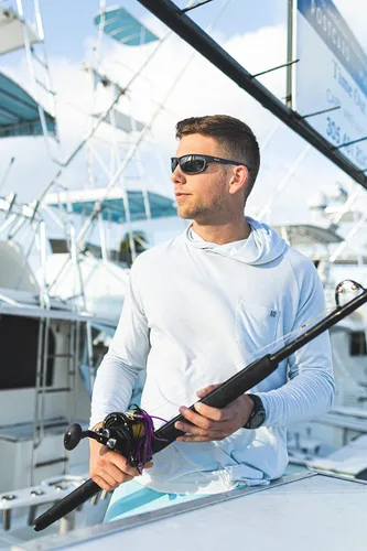 Vista 5 de HUK Gafas de sol, lentes polarizadas con marcos de rendimiento, gafas de sol para pesca, deportes y exteriores (Challenge) Espejo azul/negro mate
