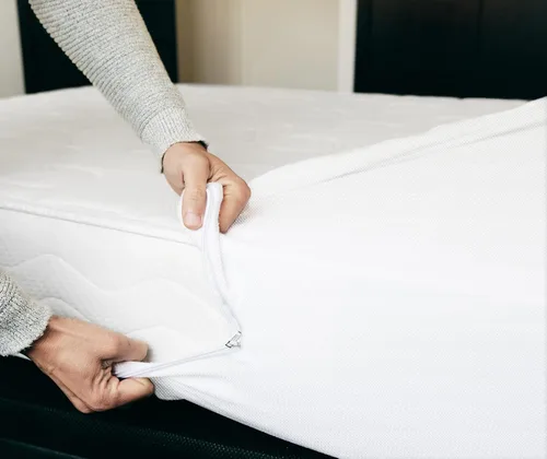 Vista 3 de Comfort Lab Funda de colchón hipoalergénica – Ayuda a evitar los alérgenos irritantes – Funda de cama transpirable y silenciosa – Bolsillos