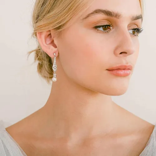 Vista 2 de Frankie Fashions Aretes colgantes de perlas vintage para novias, damas de honor, madre de la novia con impresionantes perlas y circonita cúbica