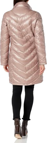 Vista 2 de Calvin Klein - Chamarra acolchada con relleno de plumón para mujer, con diseño de chevrón (estándar y plus)
