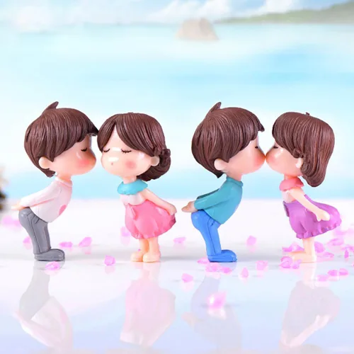 Vista 3 de 8 figuras en miniatura para parejas, para amantes de la pareja, silla, beso de niño y niña, decoración de pastel, micro adornos de paisaje, jardín