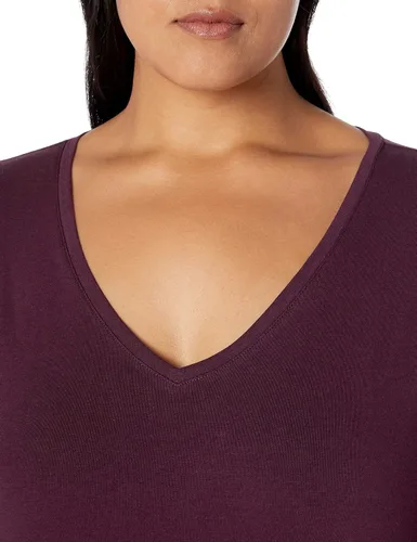 Vista 3 de Tienda Essentials womens Plus Size Classic-fit Short-sleeve V-neck T-shirt