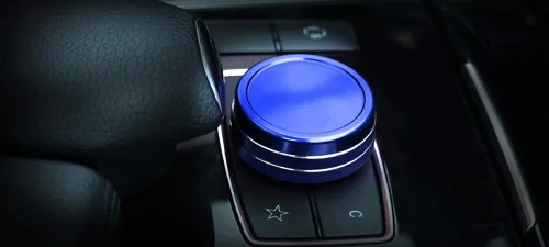 Vista 7 de iJDMTOY Cubierta de rueda de aluminio anodizado azul para consola central de control de mando compatible con Mercedes A B C E S CLA GLA GLK ML GL