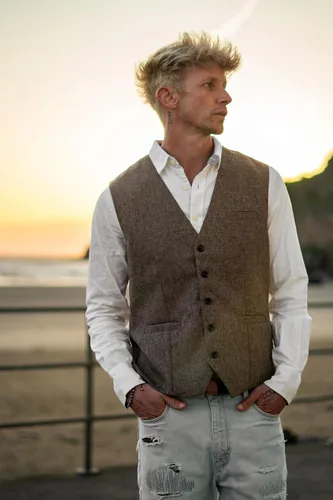 Vista 4 de COOFANDY Chaleco de traje casual para hombre, chaleco formal ajustado para negocios, chaleco de deshierbe