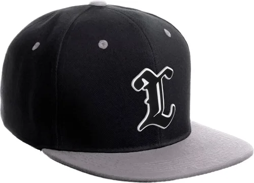 Vista 1426 de Daxton Gorra clásica con visera de billete plano con letras del alfabeto inglés antiguo de la A a la Z