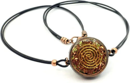 Vista 7 de Metatron's Cube Merkaba Orgone Pendant with Olivine Peridot