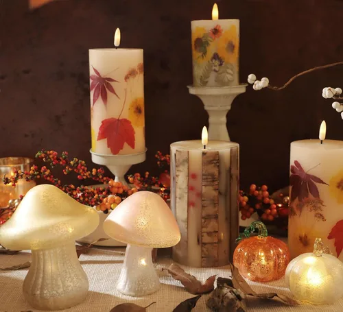 Vista 3 de Velas de abedul real sin llama incrustadas con bayas rojas, velas de Navidad sin llama con control remoto, velas tipo pilar que funcionan