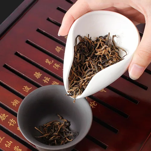 Vista 9 de Luxshiny Plato de té de cerámica con aguja de 3.93 x 2.95 x 1.18 pulgadas, soporte suelto para hojas de té y plato de exhibición de frijoles