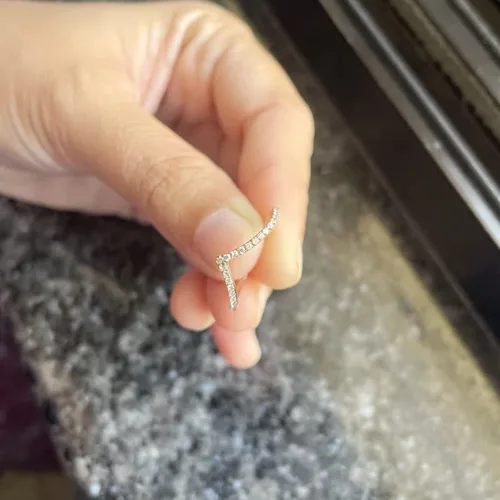 Vista 6 de Anillo de boda de diamante para mujer, anillo de boda de diamante en forma de V con acabado de oro de 14 quilates, anillo de diamante apilable