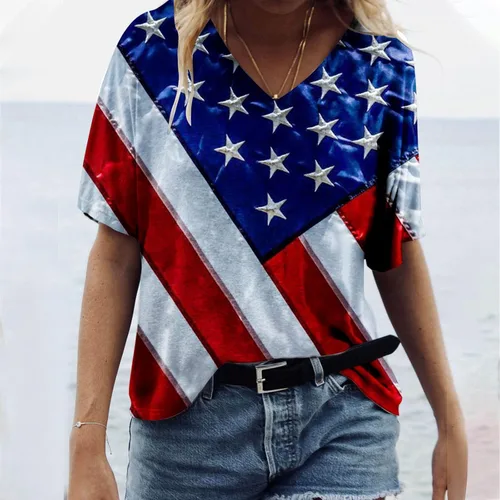 Vista 2 de DOLKFU Blusa de manga corta para mujer del 4 de julio, camiseta de bandera estadounidense, cuello en V, patriótica con estrellas y rayas